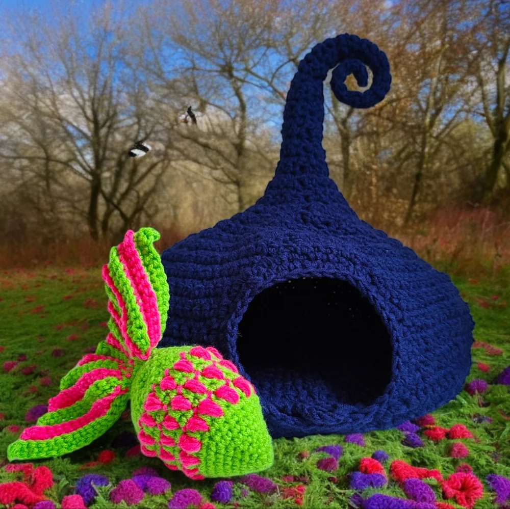 Handmade Crochet Fairy Elven Cat / Small Pet Bed and Toy